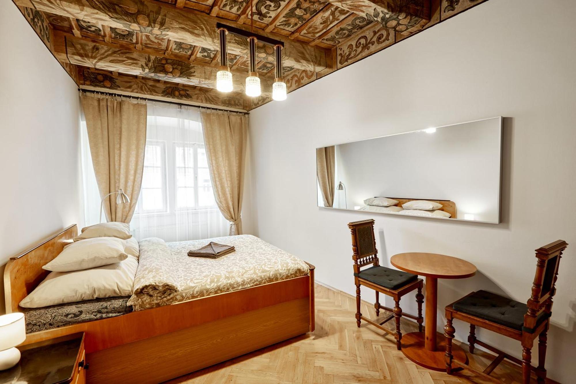 At The Blue Lion & Parking Assistance Apartment Prague Exterior photo