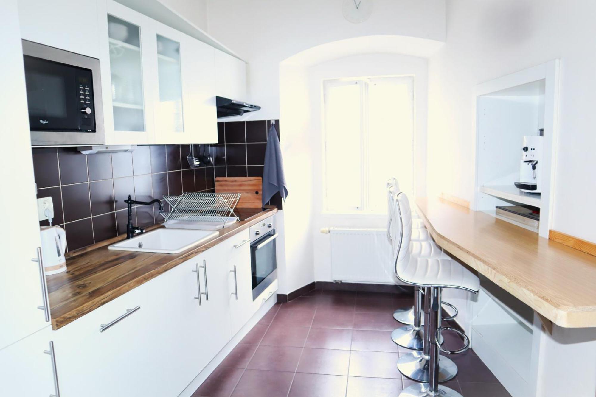 At The Blue Lion & Parking Assistance Apartment Prague Exterior photo